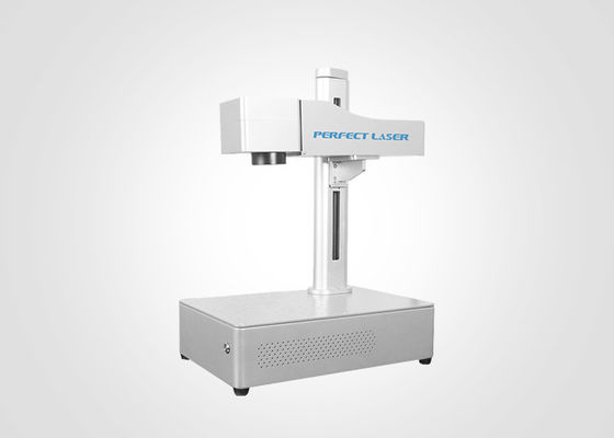 Desktop Silber Schwarz 20 W 30 W 50 W Mini kleine Metallfaser-Lasermarkierungs-Graviermaschine
