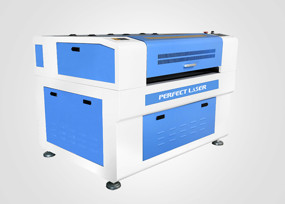 900 * 600 mm CO2-Laser-Kunststoff-Lasergravurmaschine Wasserkühler mit CNC-Steuerungssystem